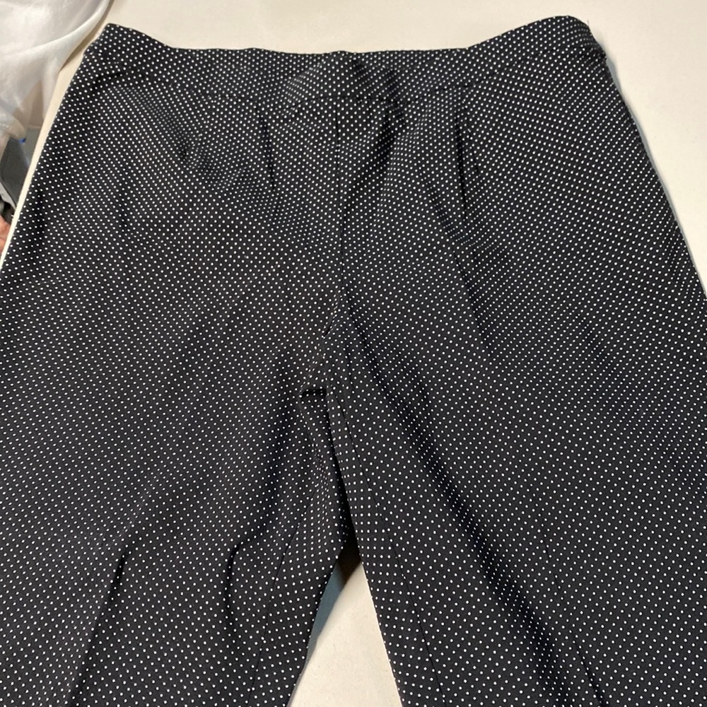 Black with white polka dots capris length